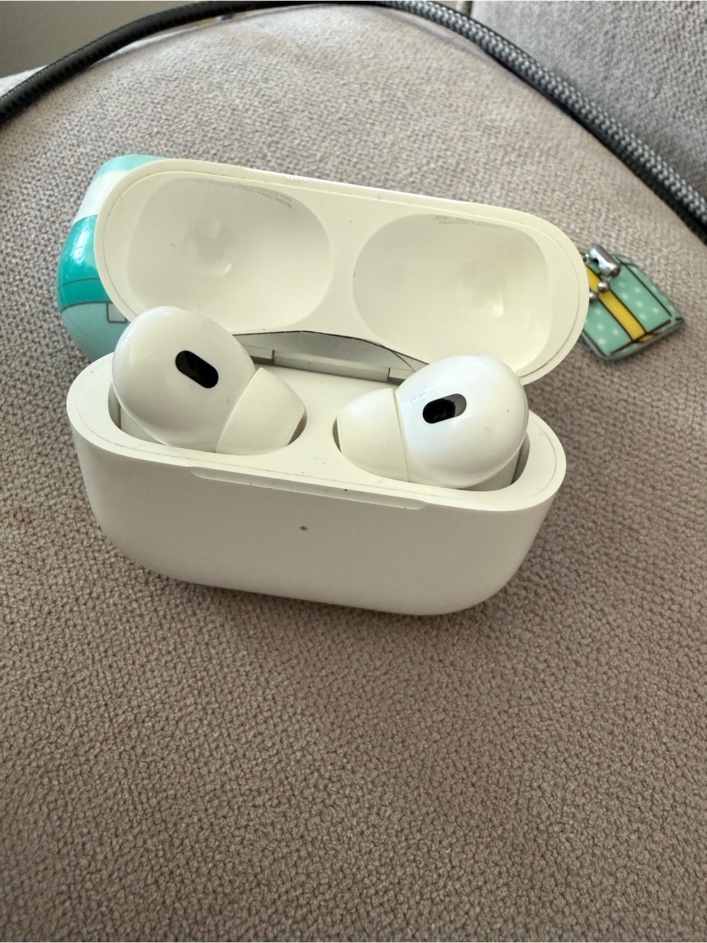 Apple AirPod Pro (2nd Gen) fullset with original packaging